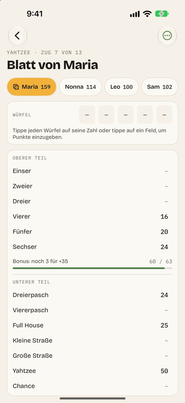 Marias Yahtzee-Blatt: die Würfel, Einser bis Sechser mit dem Stand zum Bonus, und Dreierpasch bis Chance